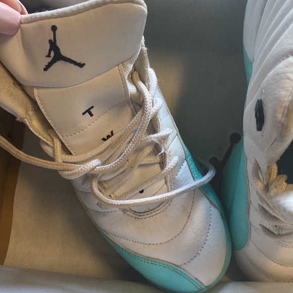 🧼🤍Jordan - Picture 2 of 8